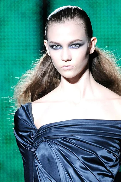 Look 49